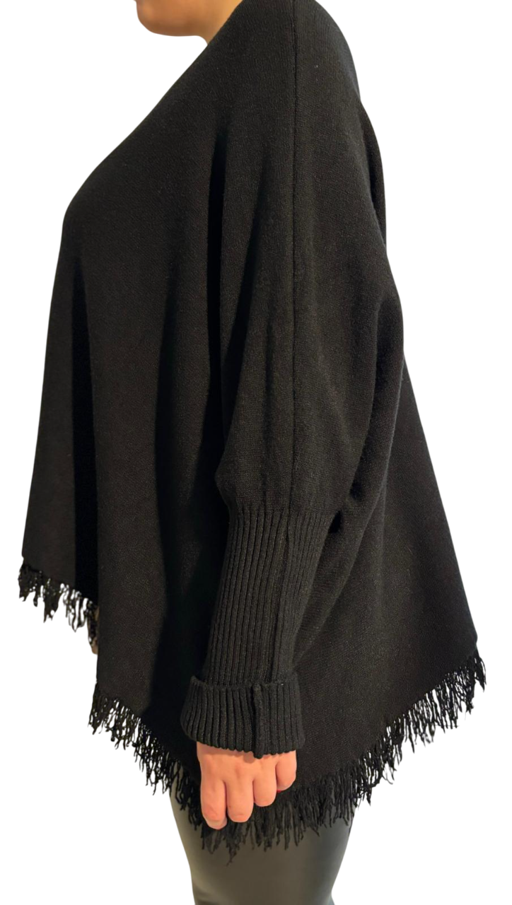Übergroßer Pullover mit Fransen