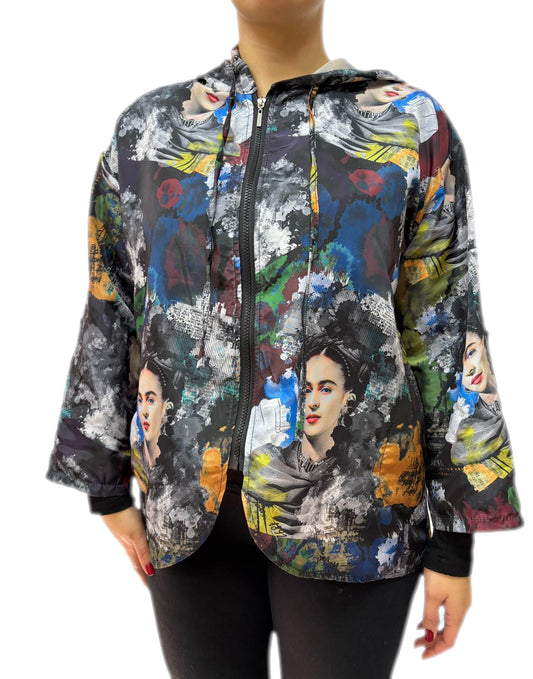 Giubbino antivento multicolore con stampa