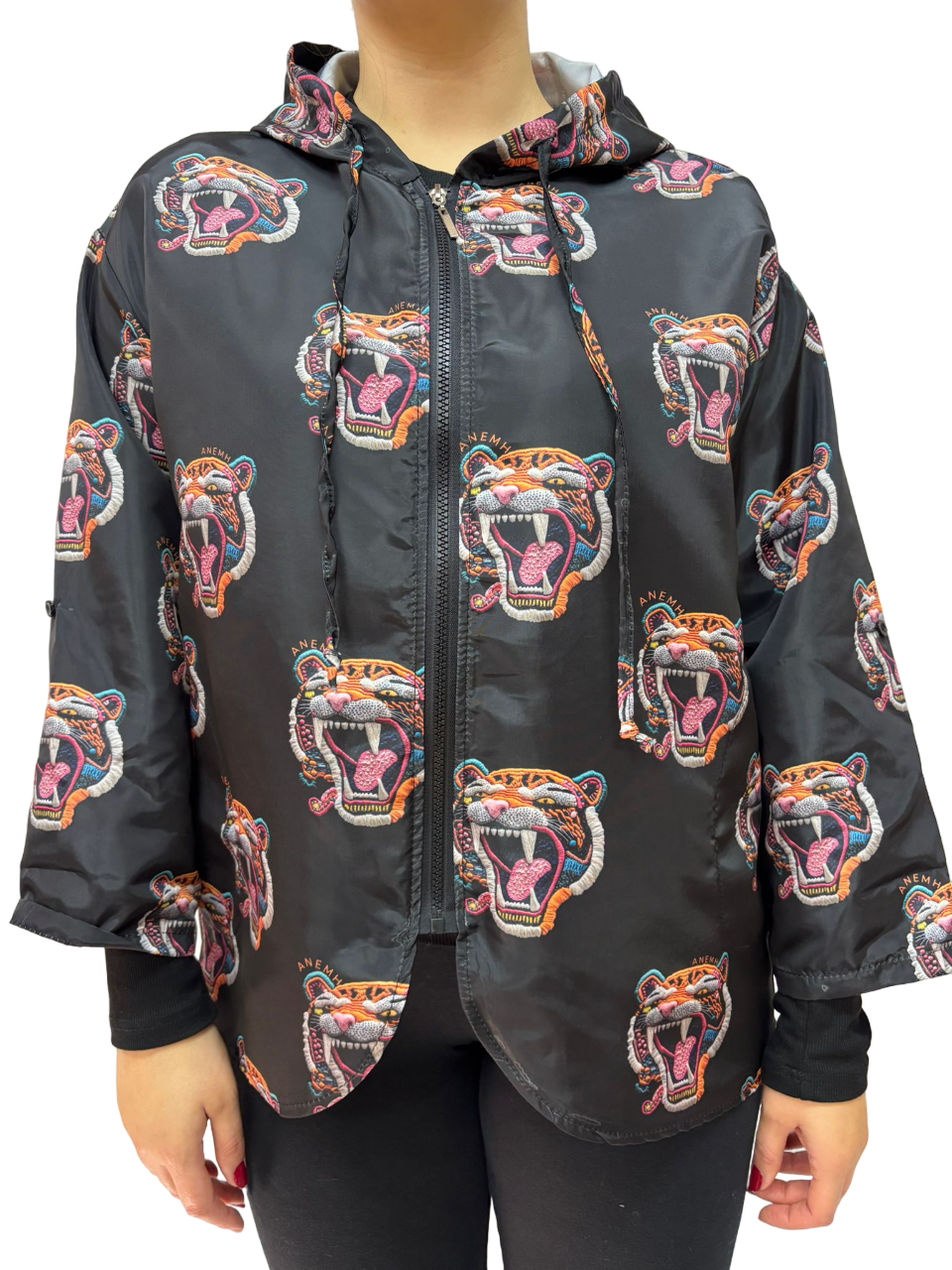 Giubbino antivento multicolore con stampa