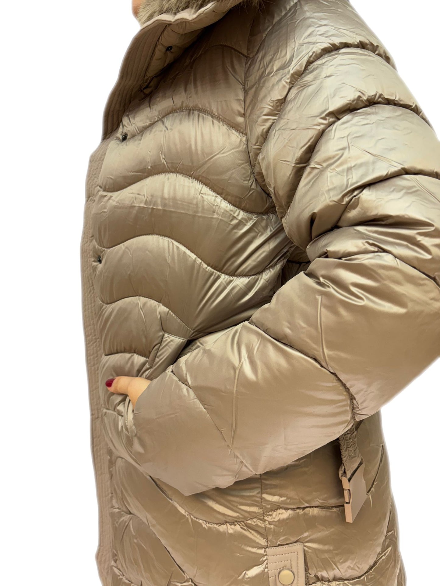 Cappotto donna elegante con cintura e pelliccia sintetica