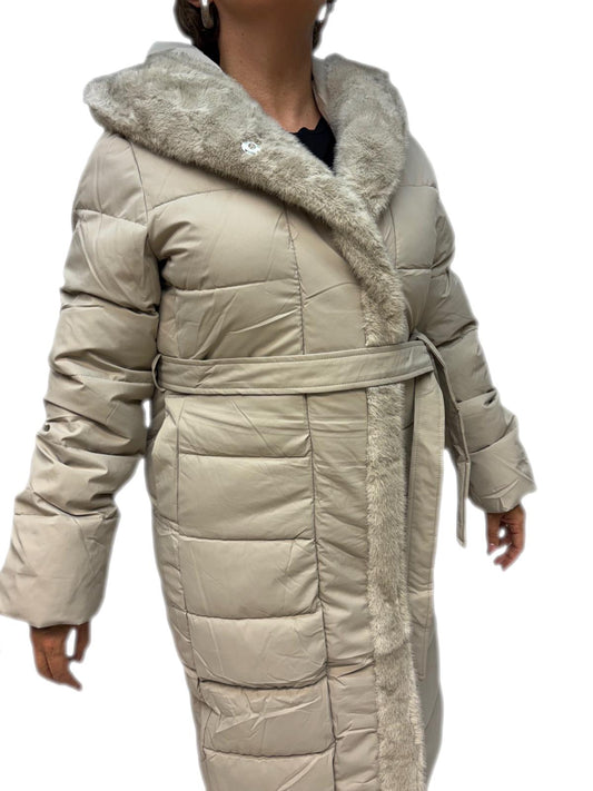 Cappotto trapuntato donna invernale con rifinitura in pelliccia sintetica