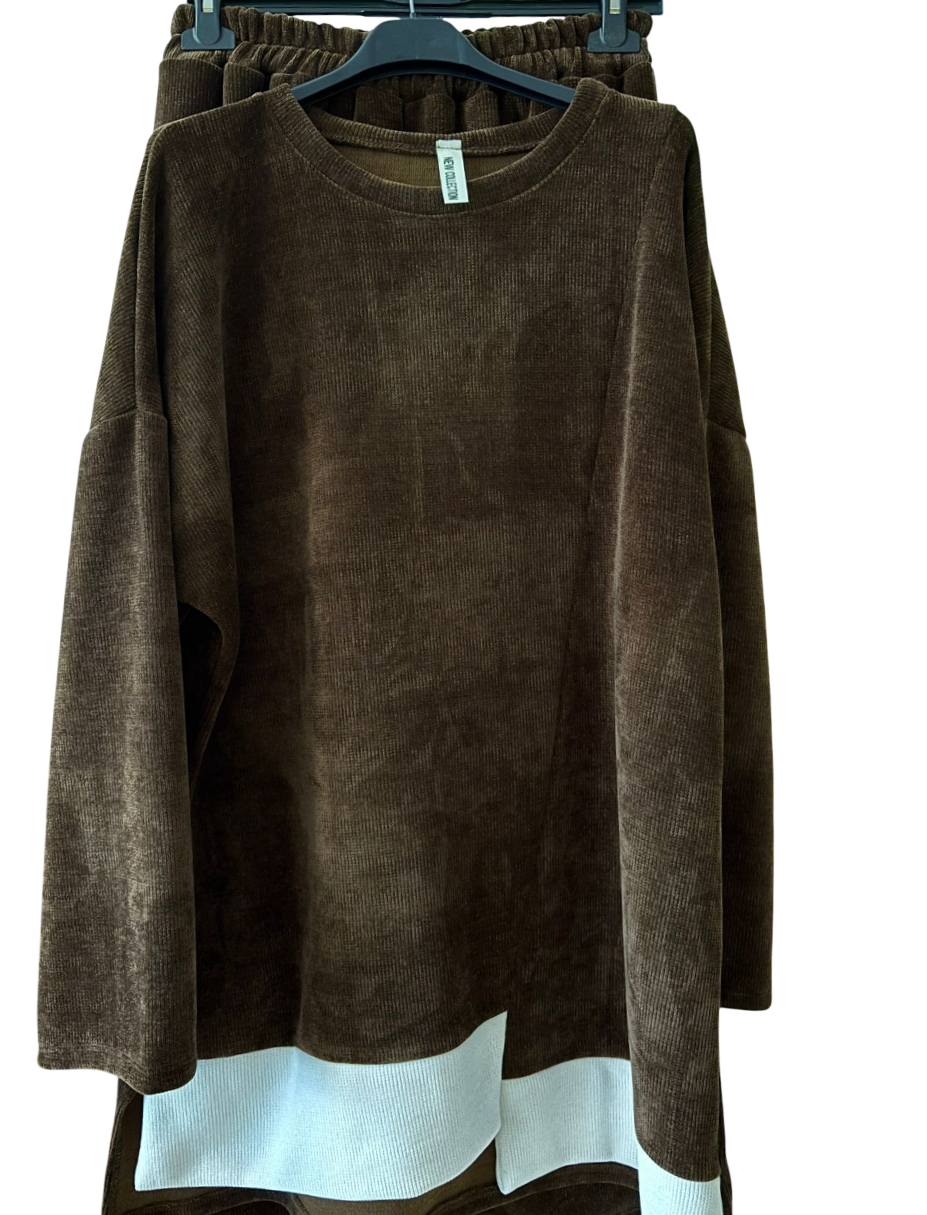 Damen-Hosenset aus gestricktem Cordimitat