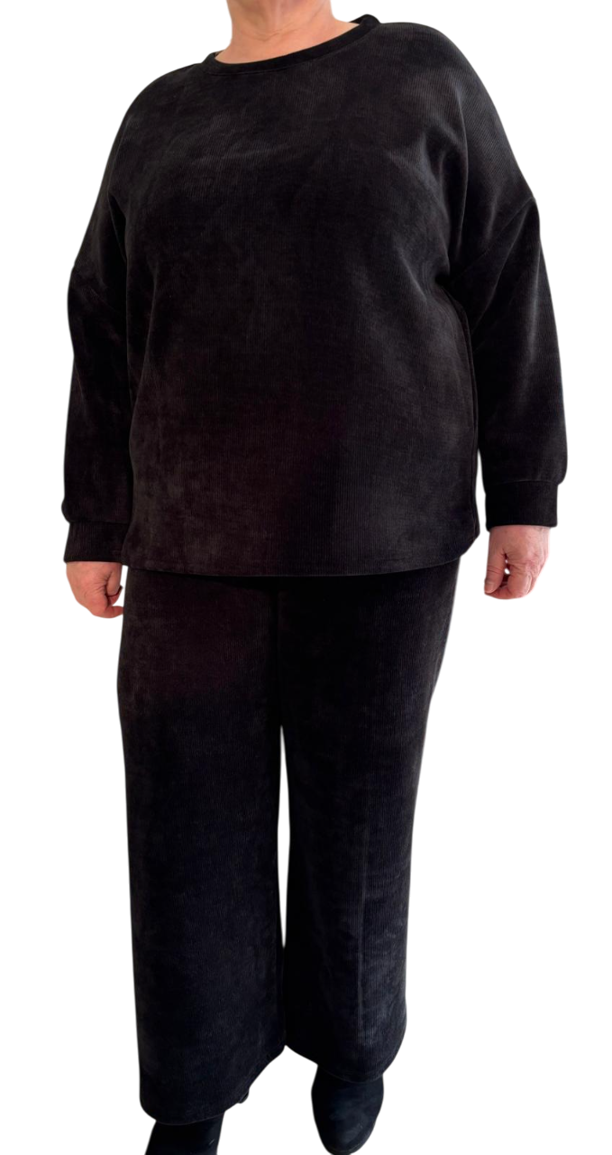 Anzug aus Cordimitat-Strick