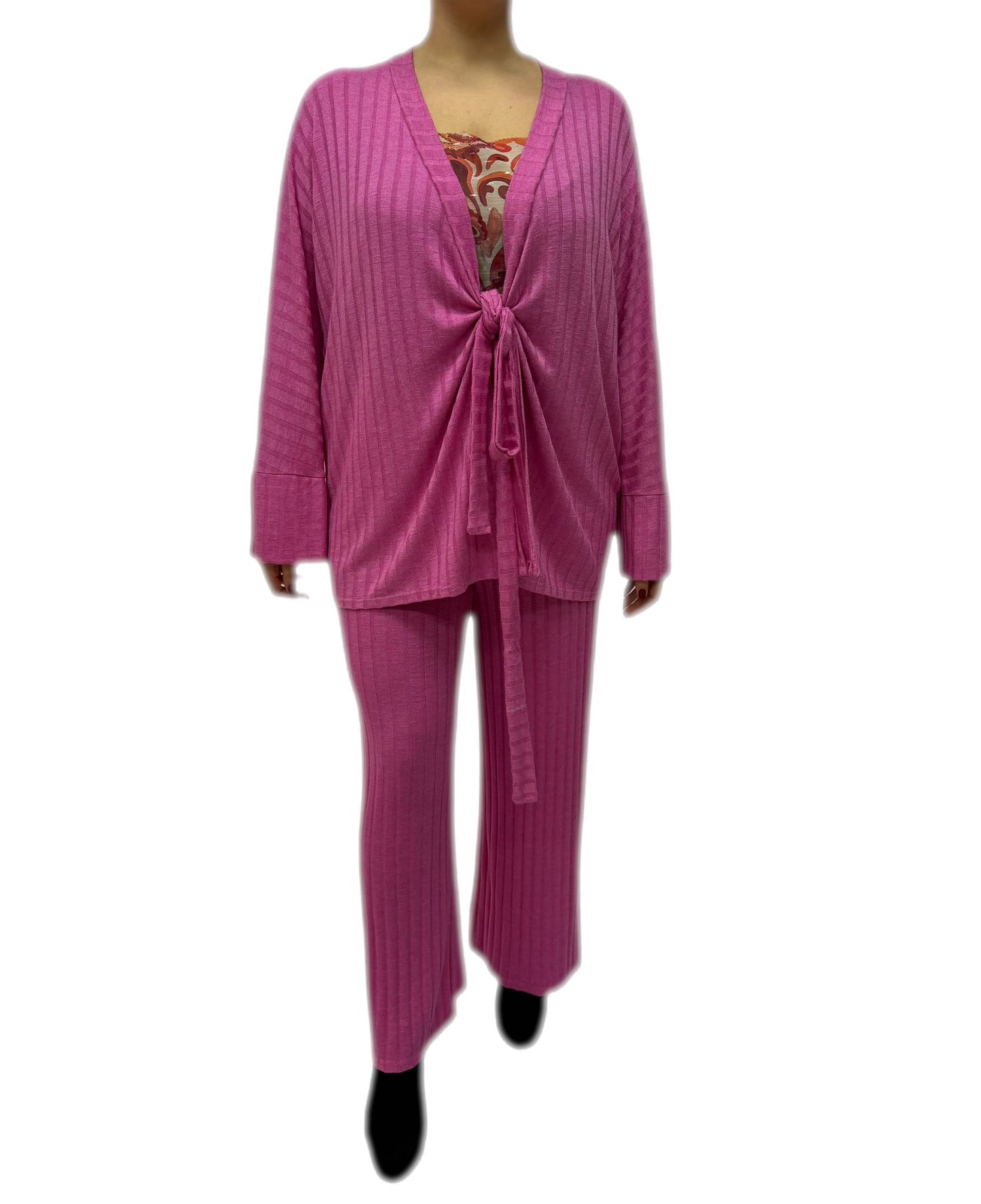 Completo maglione con cintura e pantaloni a zampa d'elefante