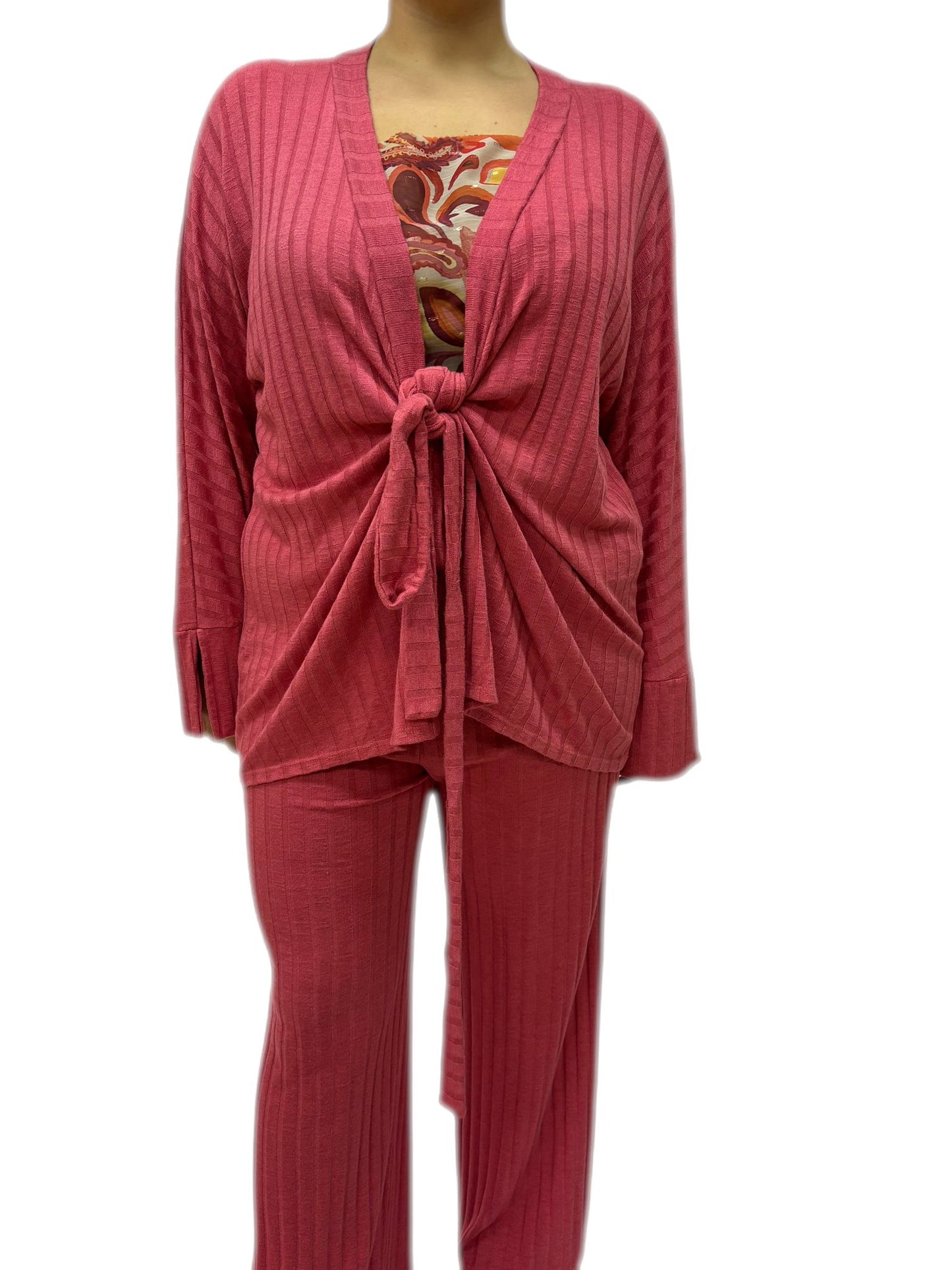 Completo maglione con cintura e pantaloni a zampa d'elefante