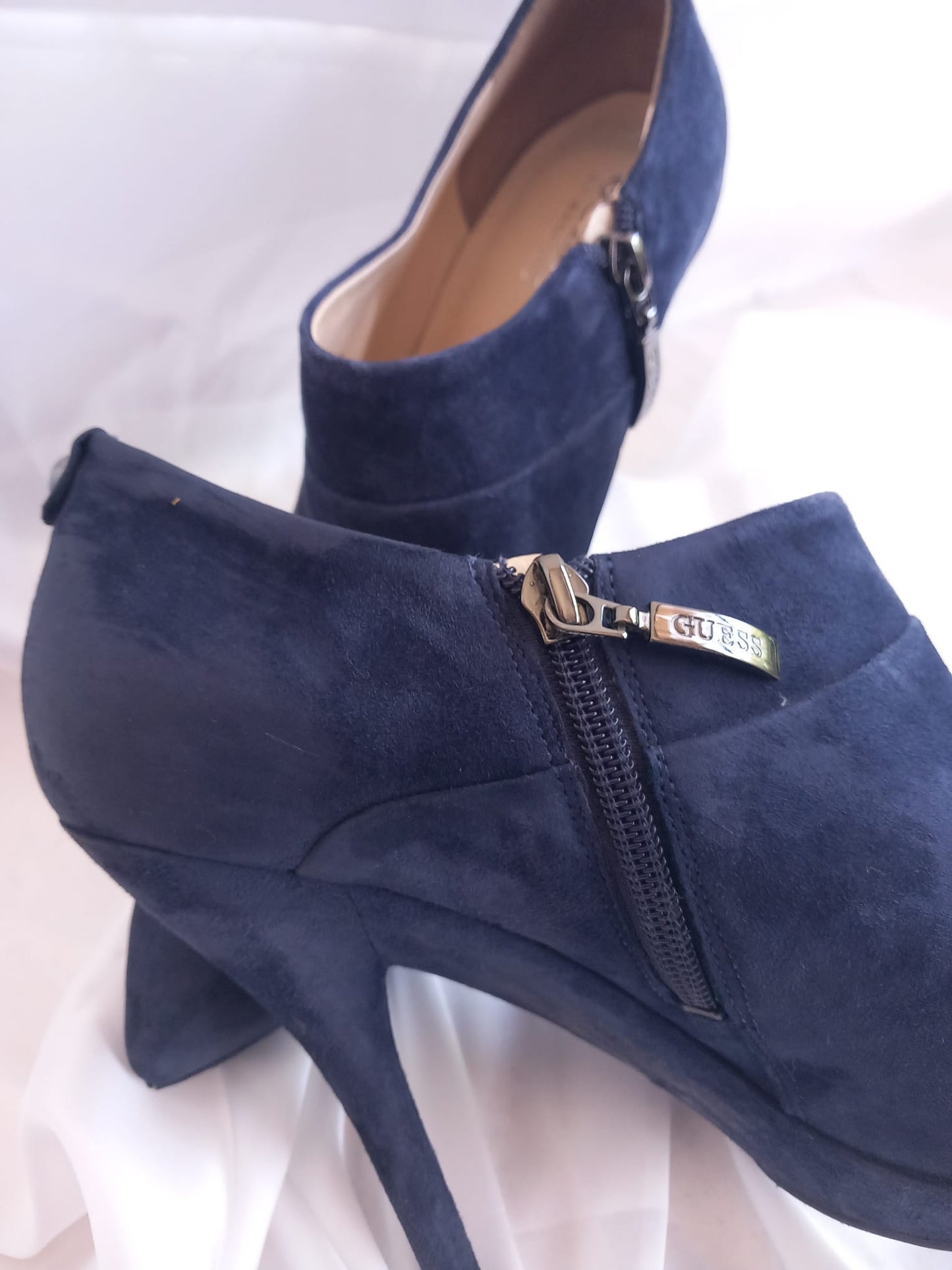 Guess Stivaletti in camoscio bluette