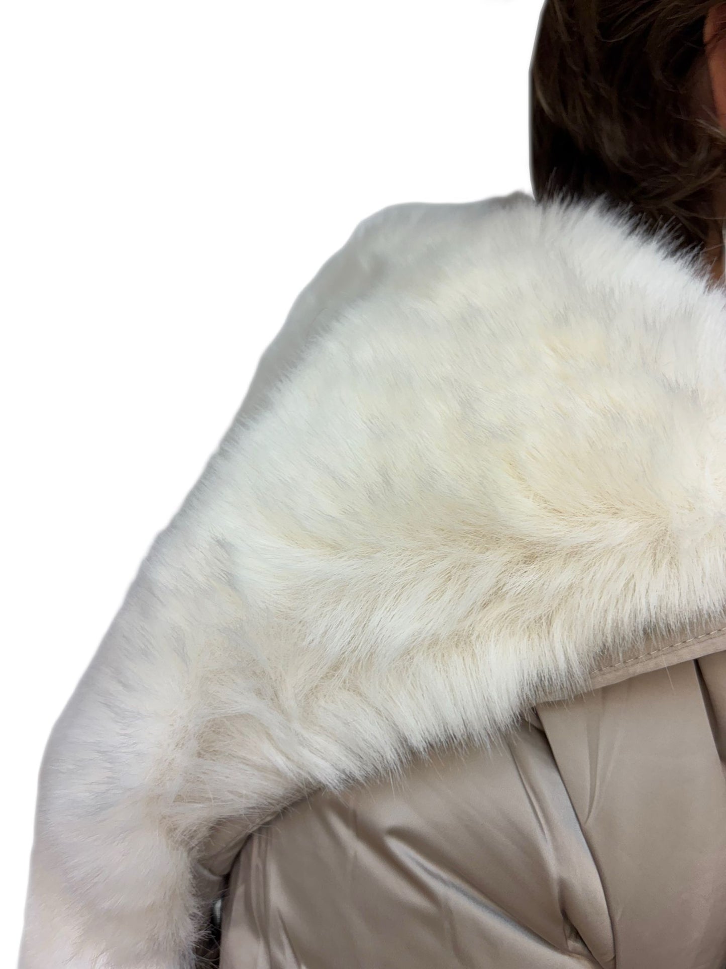 Cappotto trapuntato donna invernale con rifinitura in pelliccia sintetica