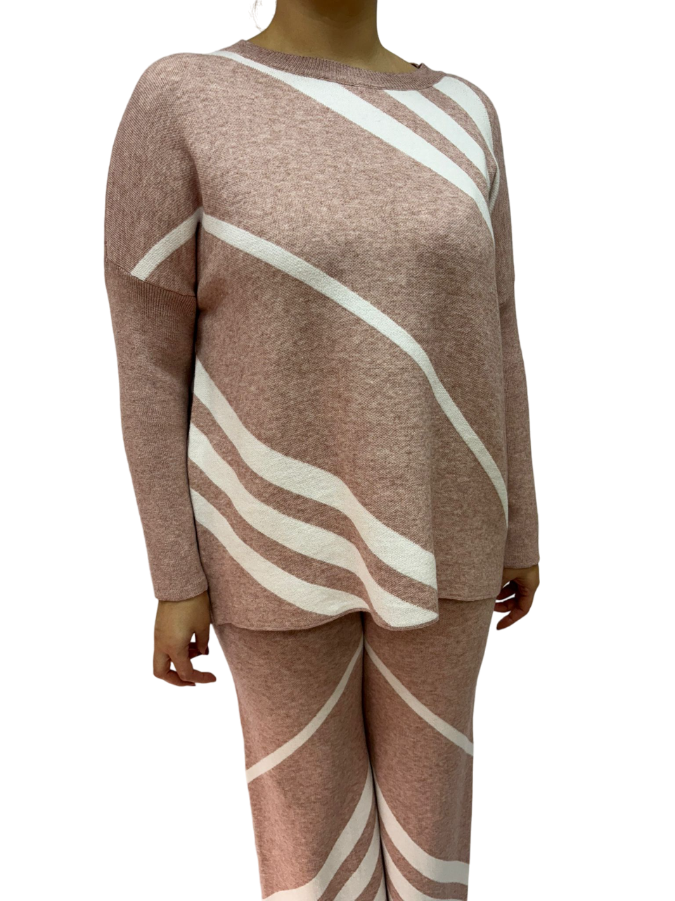 Completo beige da donna in due pezzi lavorato a maglia